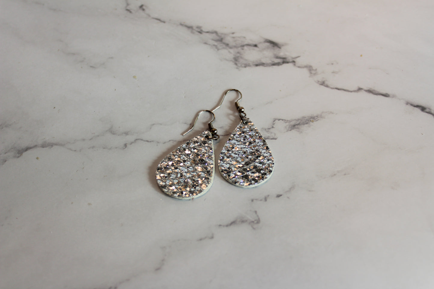 1.5 inch tear drop dangle earring